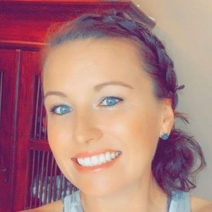 Meet your Posher, Crystal nadler